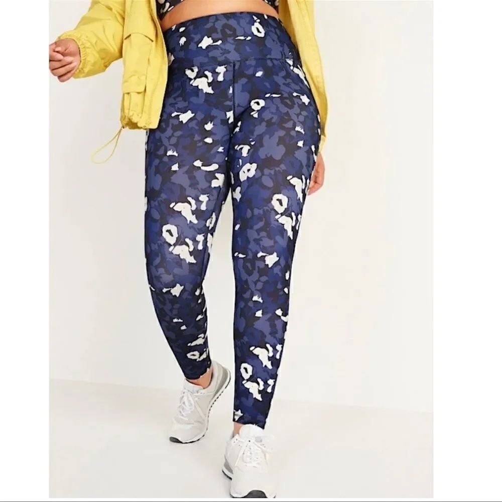Old Navy High-Waisted PowerPress 7/8-Length Navy Floral Leggings Size S